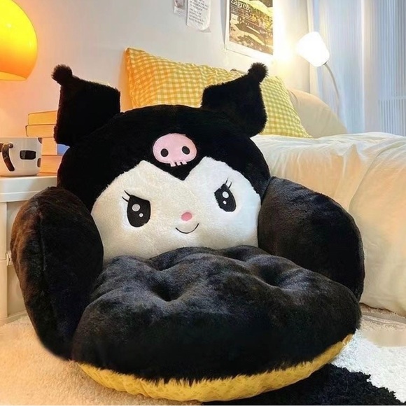 Kuromi plush seat cushion Sanrio Hello Kitty - Picture 1 of 5